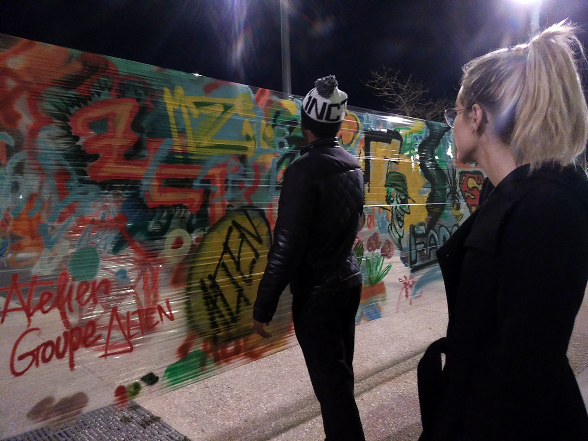 Initiation au graffiti en team building sur Marseille sous le regard des artistes Enkage et 2M