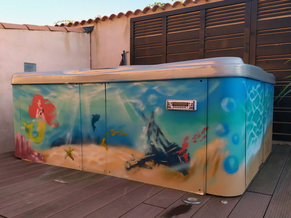 Décoration graffiti spa et Mer sur Marseille