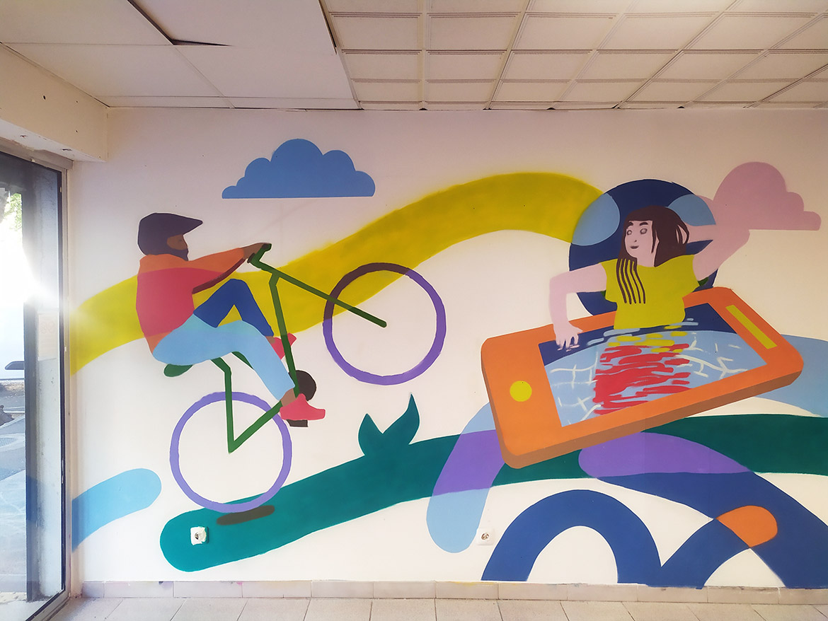 Artiste graffiti centre social à Vitrolles